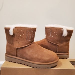 NWB Ugg Women's Classic Ugg Gem Mini Faux fur Boots Size 7